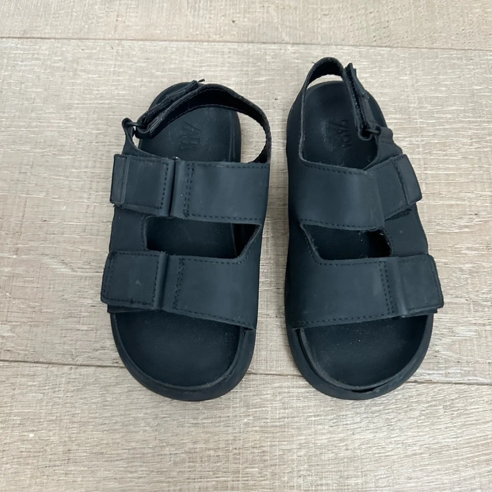 Zara stylish black